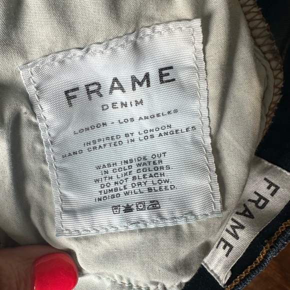 FRAME "Le Skinny De Jeanne" in stretch denim
Size 25 - Picture 6 of 8
